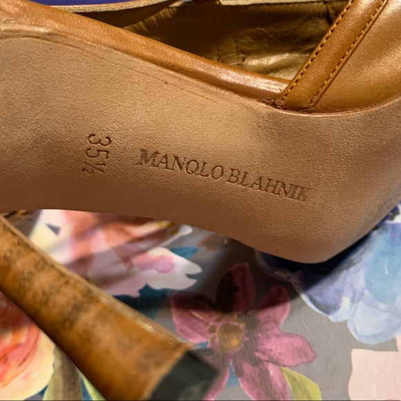 Manolo Blahnik Camel-Color Point-Toe Kitten Heels - Picture 2 of 7